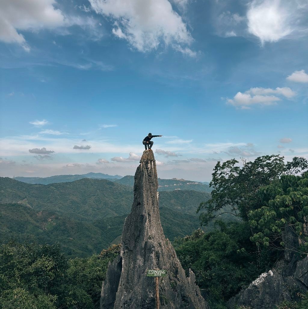 Espadang Bato Summit